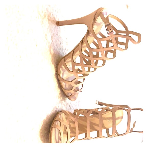 Nude heels - Picture 1 of 1